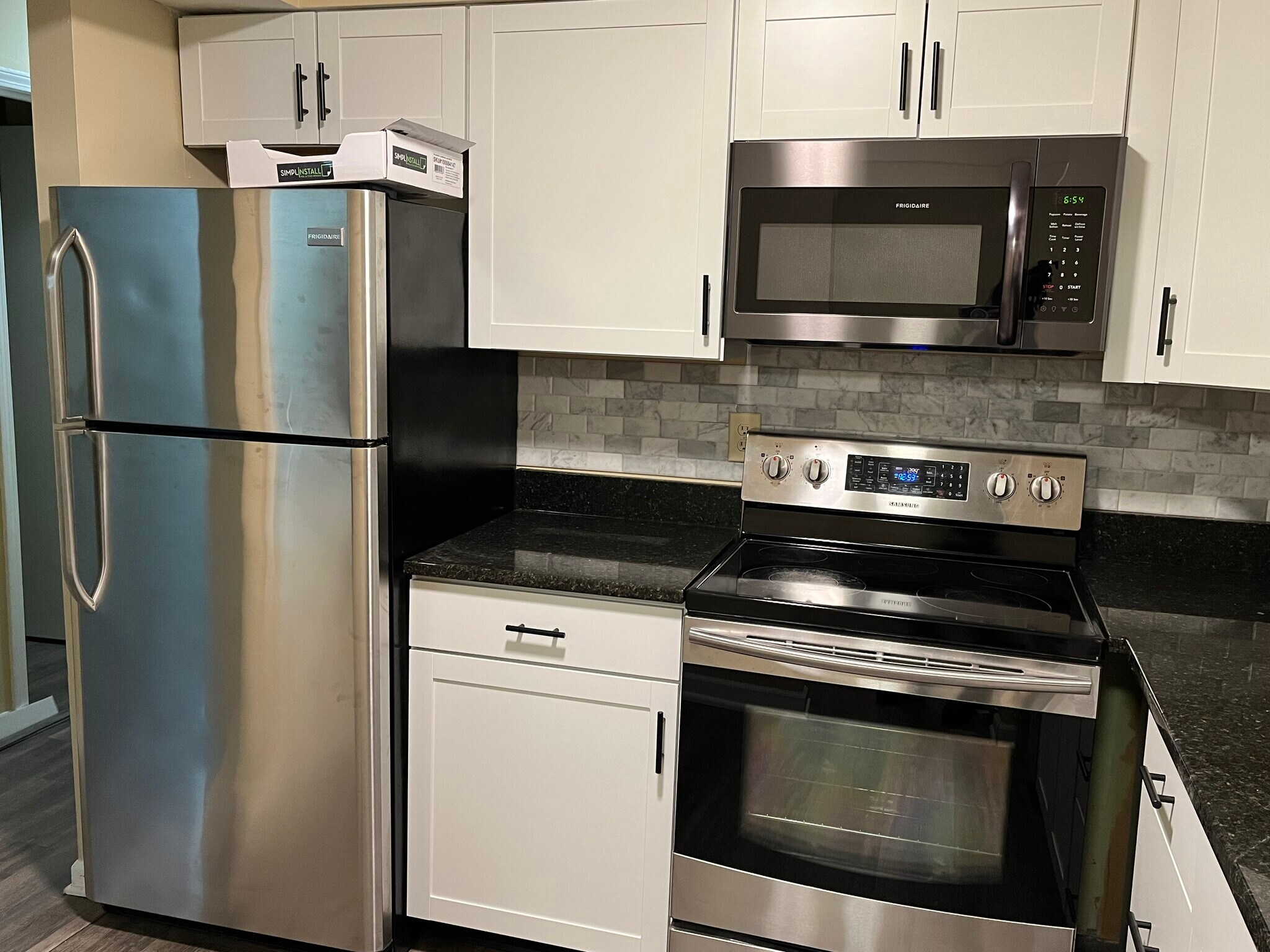 Building Photo - 1440 Slade Ave