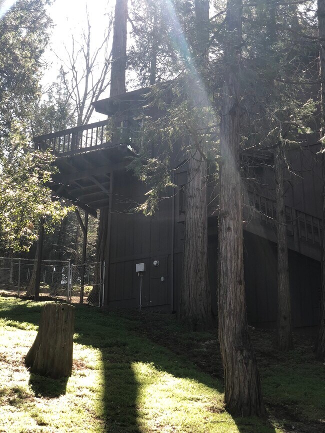 Building Photo - 24543 Albrun Dr