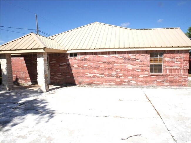 Building Photo - 31 Tamaulipas St