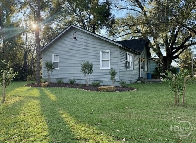 Building Photo - 2033 California Ave