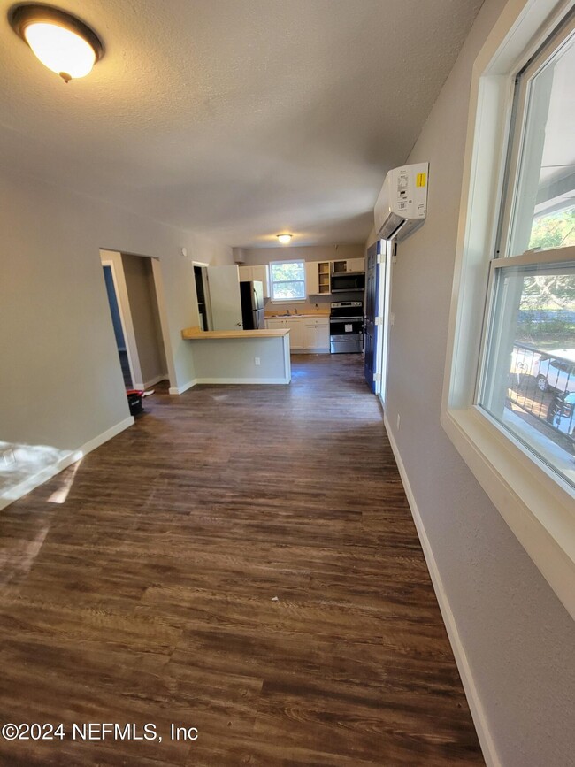 Building Photo - 3018 Pearce St