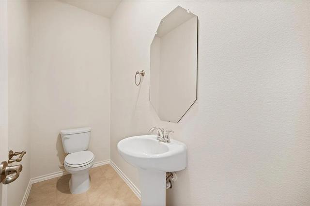 Building Photo - 1532 Bennington Ln