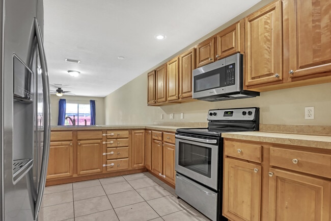 Building Photo - 480 L M Davey Ln