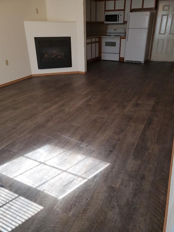 Building Photo - 1400 Frosty Dr