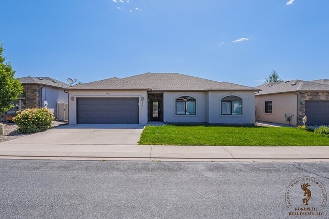 Building Photo - 672 Muirfield Drive