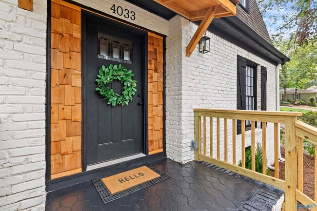 Building Photo - 4033 Lucerne Dr SE