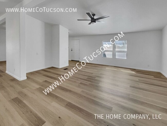 Building Photo - 9630 W Calle Cibeque