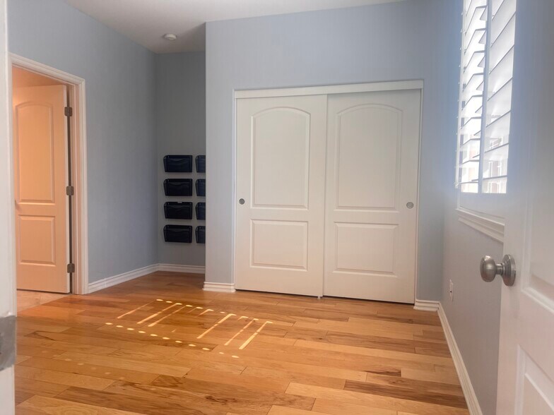 Building Photo - 8229 Honey Brook Ct