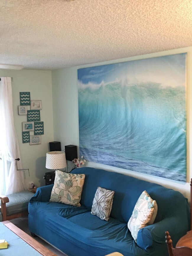 Building Photo - 2470 Ocean Shore Blvd