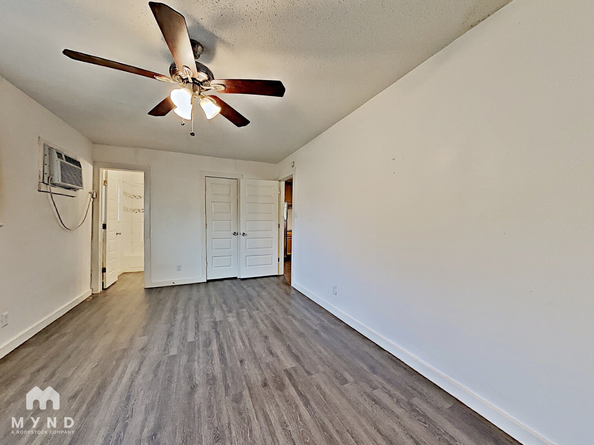 Building Photo - 1604 Parker Ln