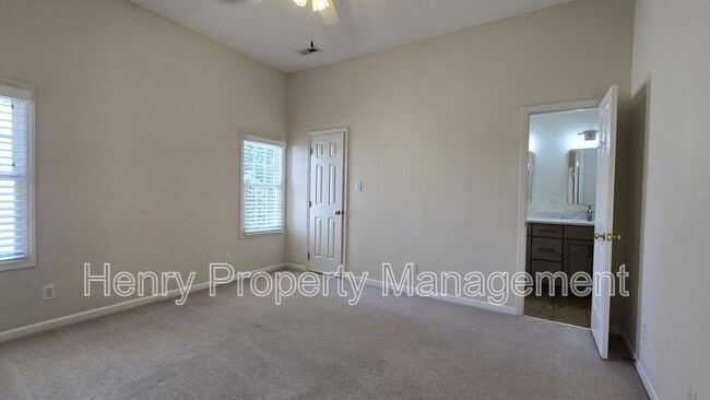 Building Photo - 100 Mint Hill Dr