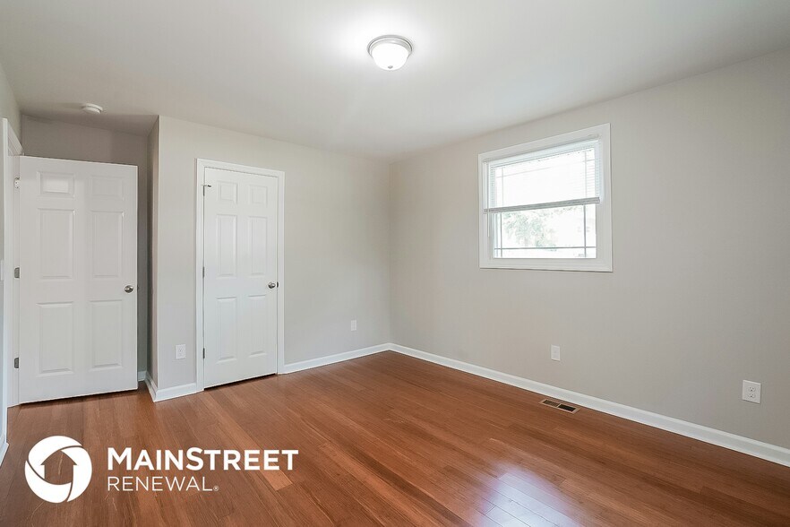 Building Photo - 6416 Premier Dr