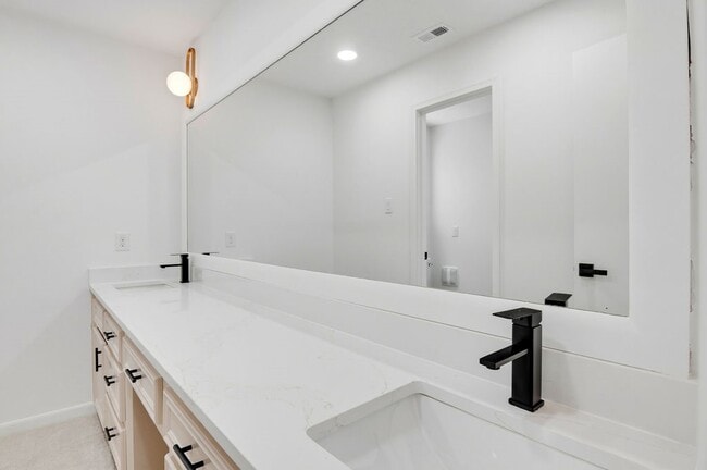 Building Photo - 17807 Asphodel Ln