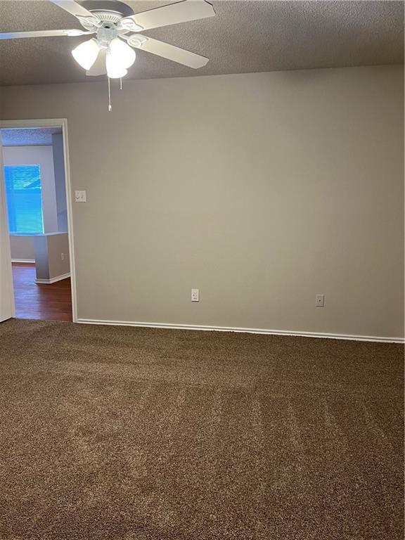 Building Photo - 901 Calico Dr