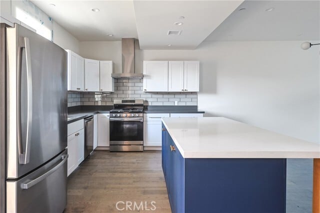 Building Photo - 14754 Gilmore St