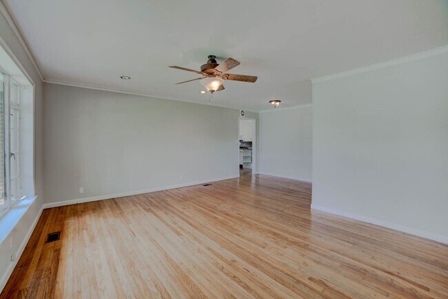 Building Photo - 3 BED 1 BATH /  TULSA FAIRGROUNDS