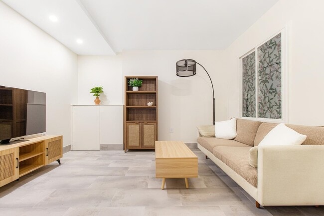 Building Photo - 5501 John F. Kennedy Blvd