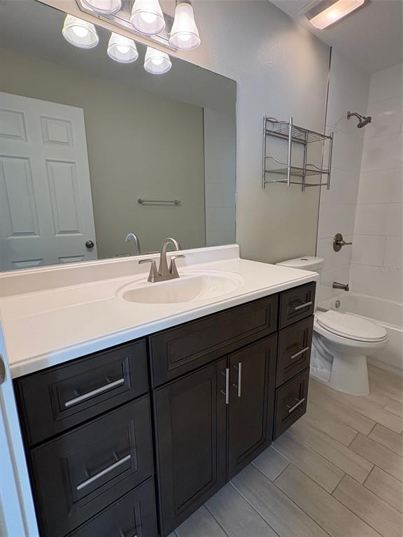 Building Photo - 736 86th Ave N