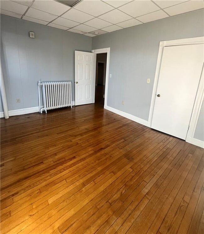 Building Photo - 9 Sherman St