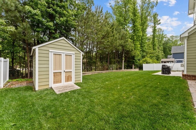Building Photo - Newly built and beautiful property located...