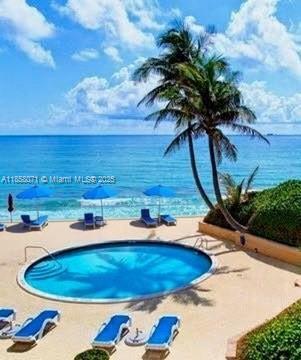 Building Photo - 5440 N Ocean Dr