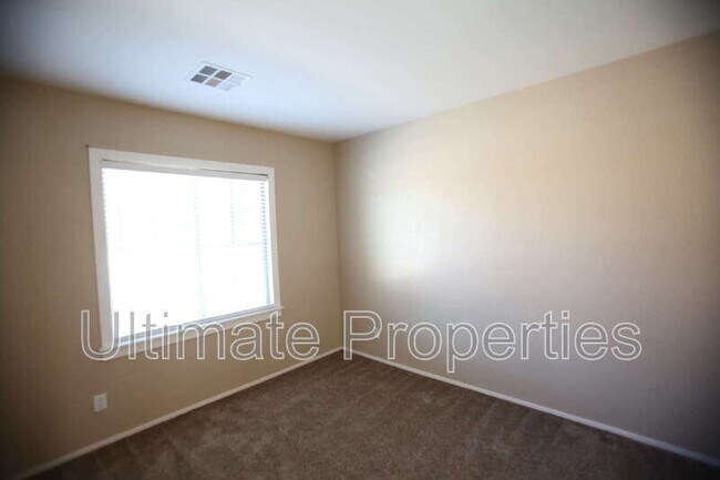 Building Photo - 15145 W Elm Cir