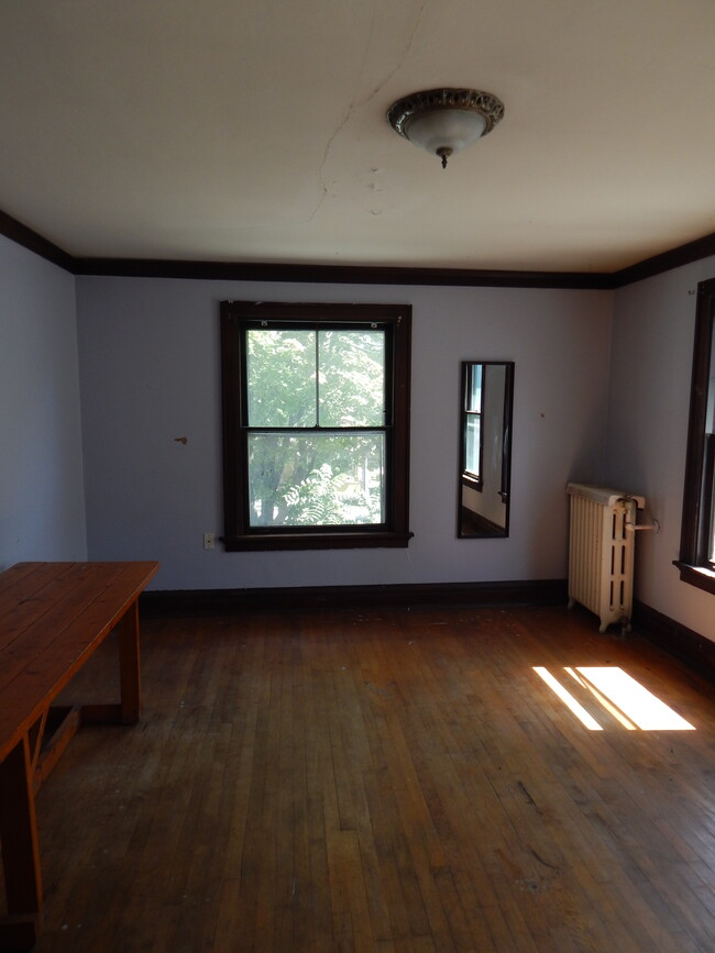 Bedroom 4 View 2 - 208 S Bassett St