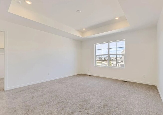 Building Photo - Luxurious CORNER LOT - 3bd 2.5 paired home in Dove Village!