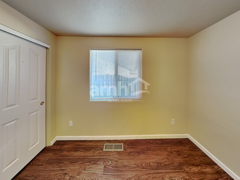 Building Photo - 1774 Cherrybloom Ct SE
