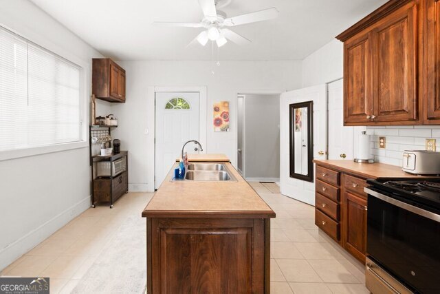 Building Photo - 42 Poplar St