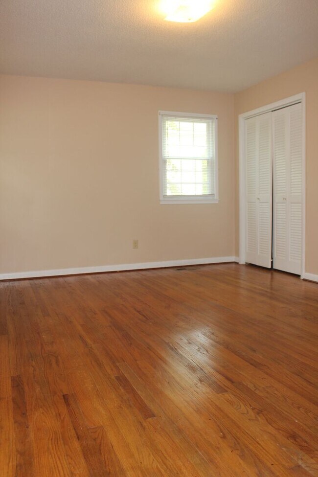 Building Photo - 5817 Dobson Dr