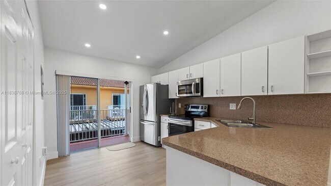 Building Photo - 3518 W 80th St