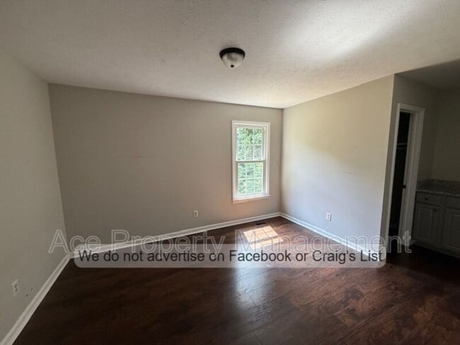 Building Photo - 2509 Quail Forest Dr