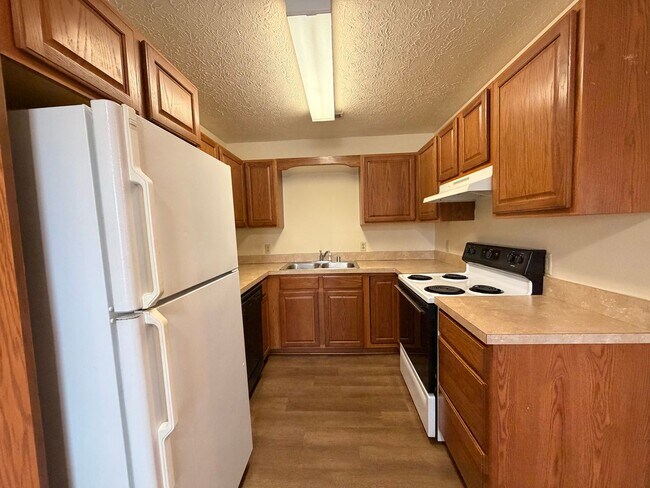 Building Photo - 3401 Legacy Run