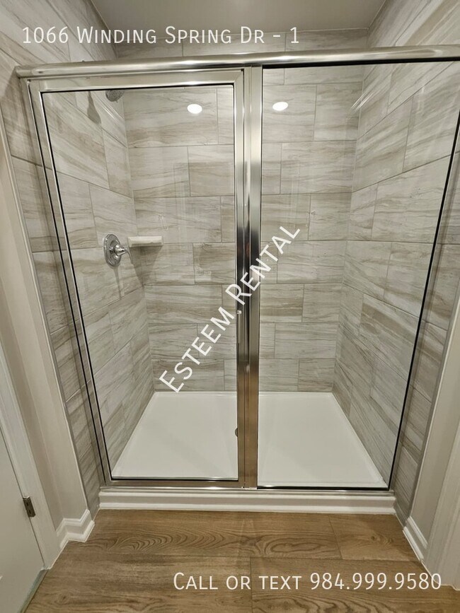 Building Photo - 1066 Winding Spg Dr