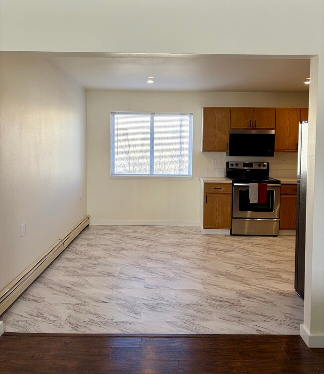 Building Photo - Helena - Quadplex