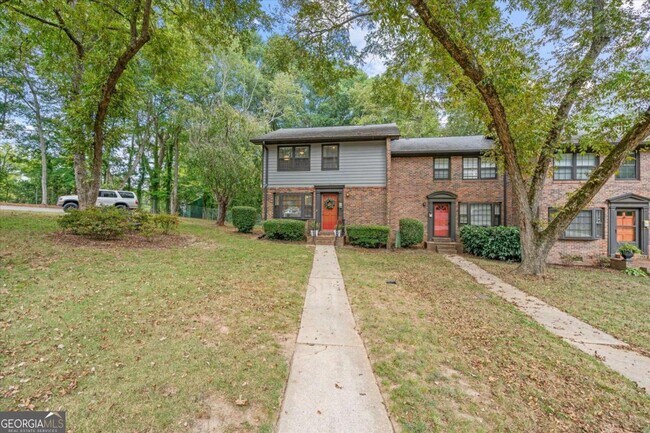 Building Photo - 541 N White St