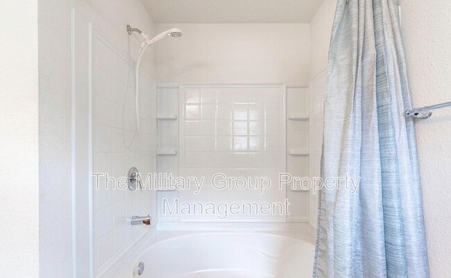Building Photo - 6914 Sandle Dr