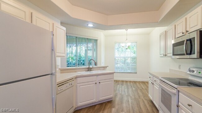 Building Photo - 2200 Arielle Dr