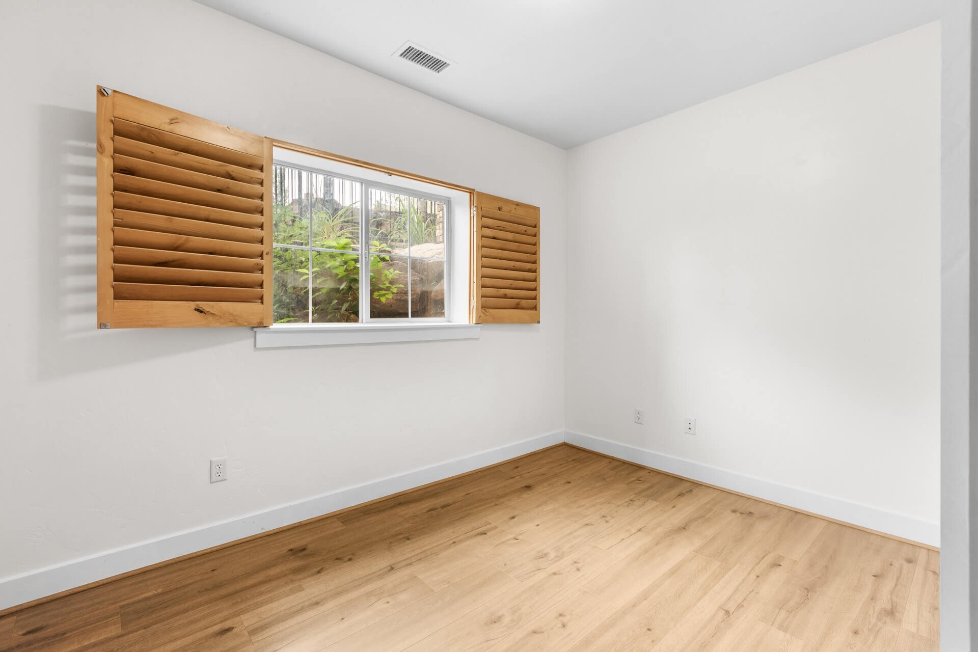 Building Photo - 5501 Lillehammer Ln