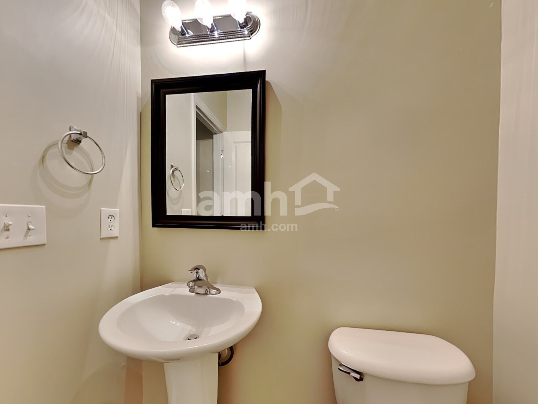 Building Photo - 3392 Fletton Way