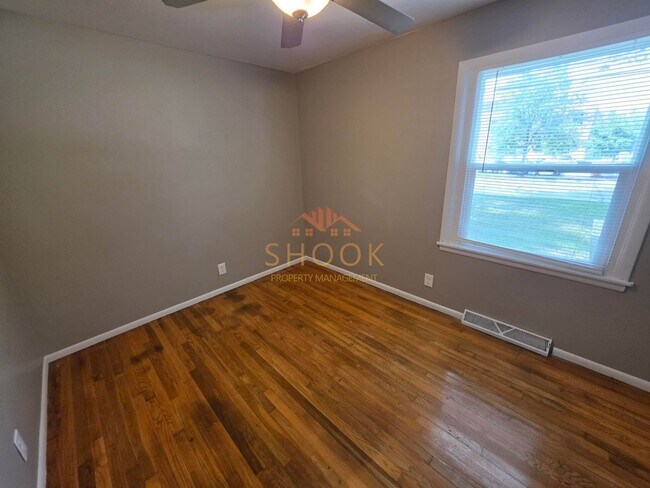 Building Photo - FRESH 4 BR HOME CLOSE TO EVERYTHING IN WEST LAFAYETTE