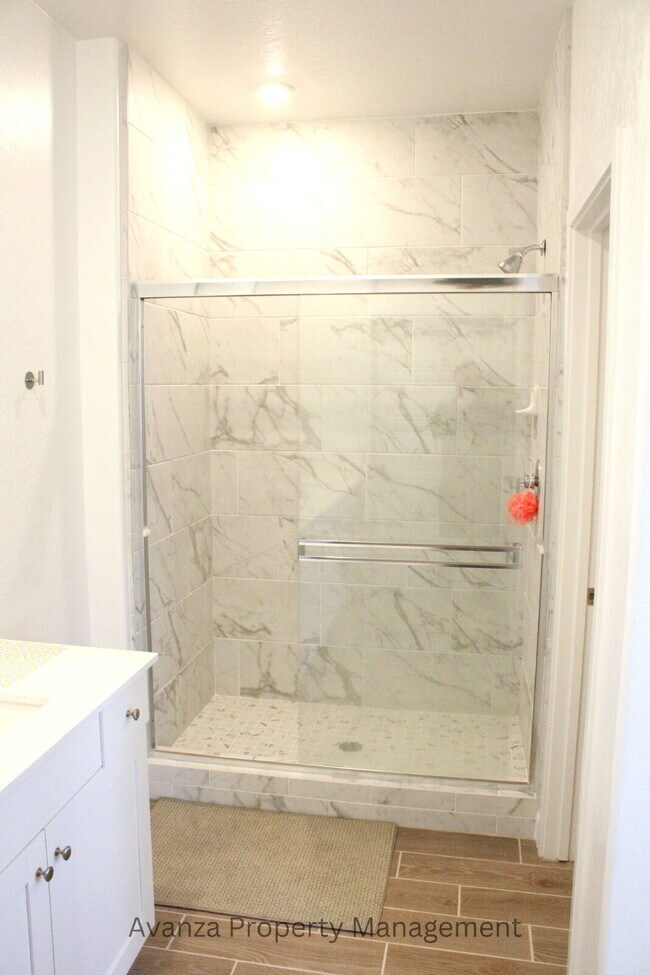 Building Photo - 3422 N Ensanada Ave