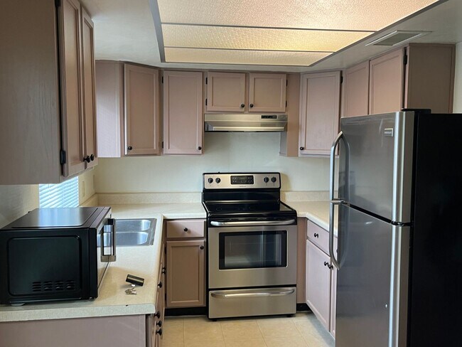 Building Photo - 6140 Antelope Villas Cir