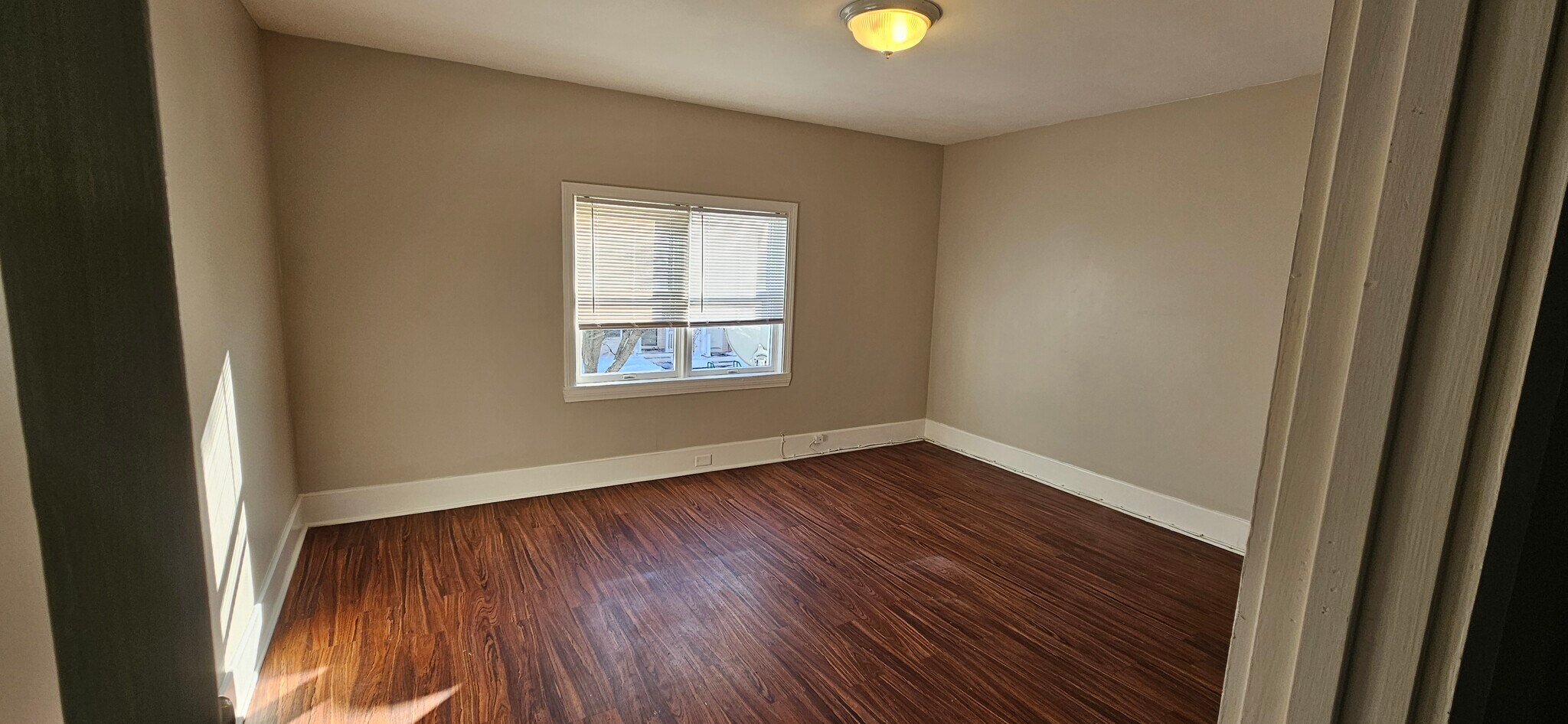 Building Photo - 166 Cedar St