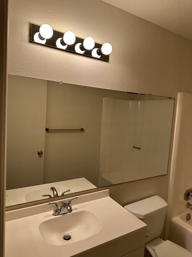 Building Photo - 5627 Passero Way