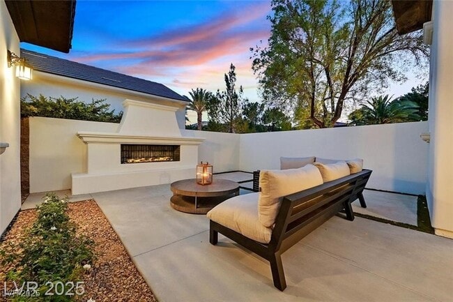 Building Photo - 11906 Port Labelle Dr