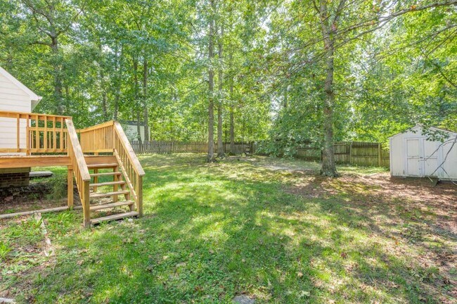 Building Photo - 8915 Castle Point Dr