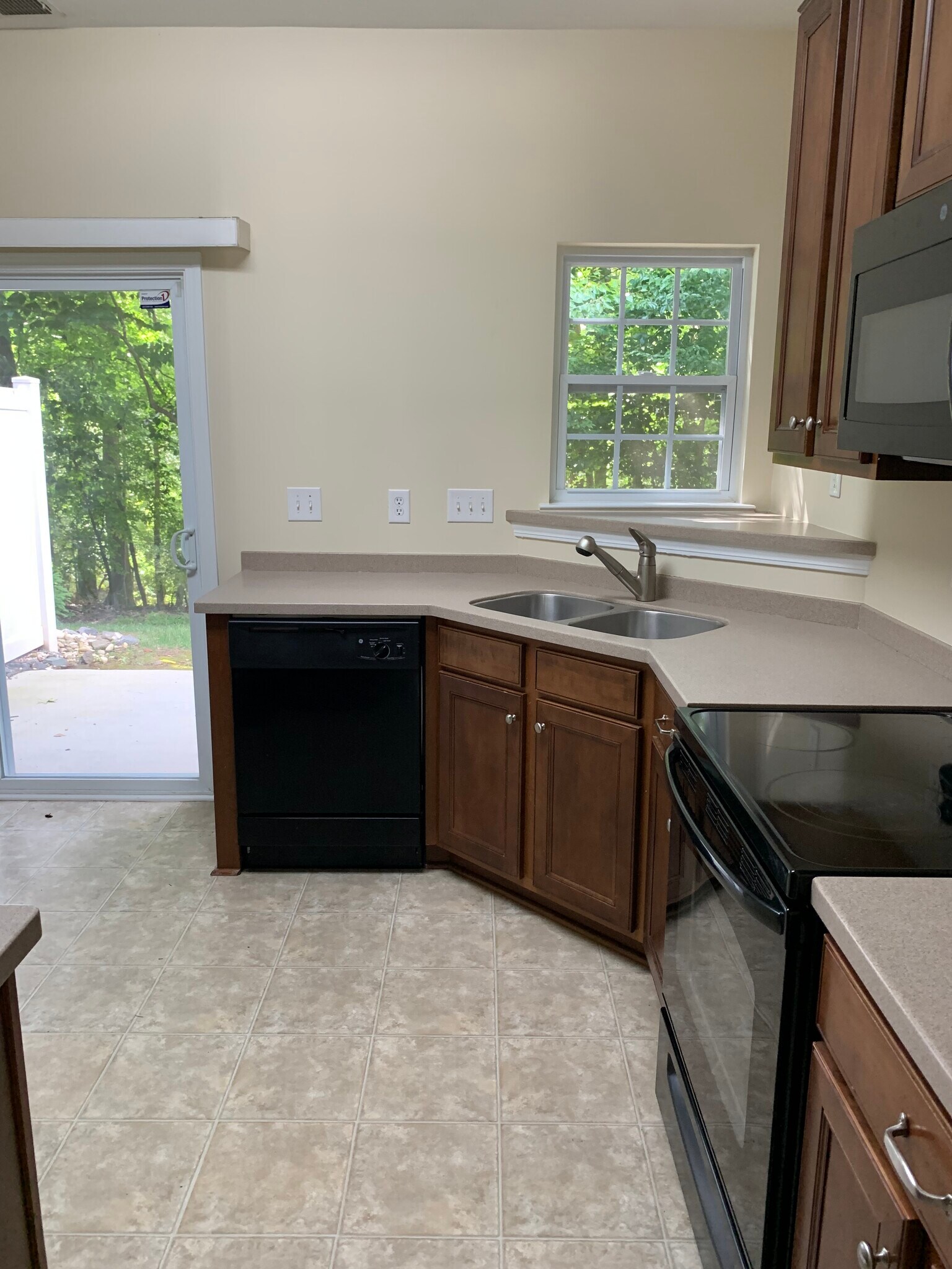 Building Photo - 11619 Stockdale Ct