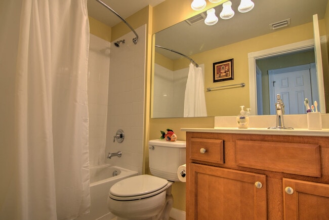 Building Photo - 7278 Salerno Ct